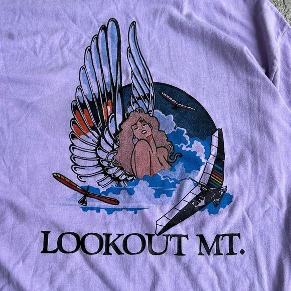 Vintage 80s Lookout Mountain Georgia Paper Thin Pinup Girl Purple Tee. Sz L - Picture 2 of 4